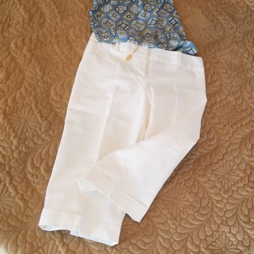 Gently used The Limited cotton linen capris.